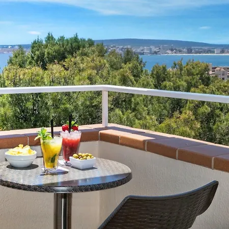 Salles Marina Portals 4*