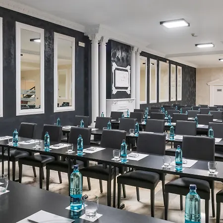 Salles Marina Portals 4*