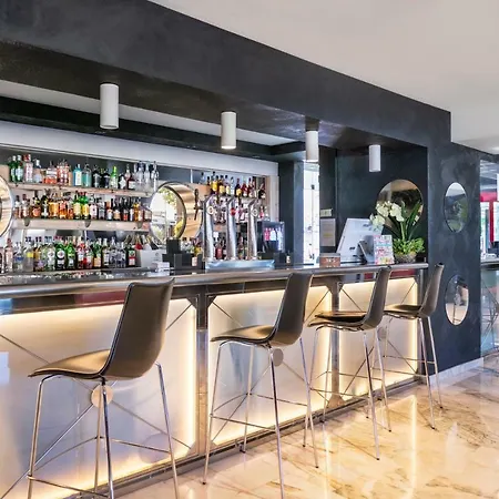 Hotel Salles Marina Portals 4*